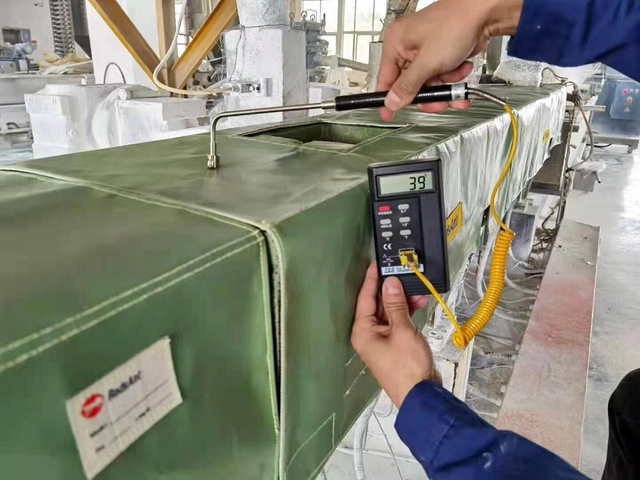 Ahorros de energía en extrusora de hasta 50% de Redsant
